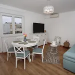 Апартаменты Sunsetview With Balcony
