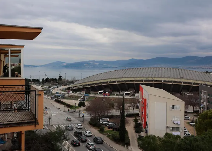 Sunsetview With Balcony Apartment