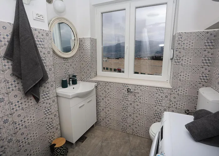 Apartment Sunsetview With Balcony Split