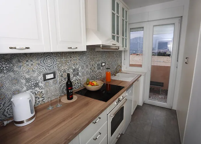 Apartment Sunsetview With Balcony Split