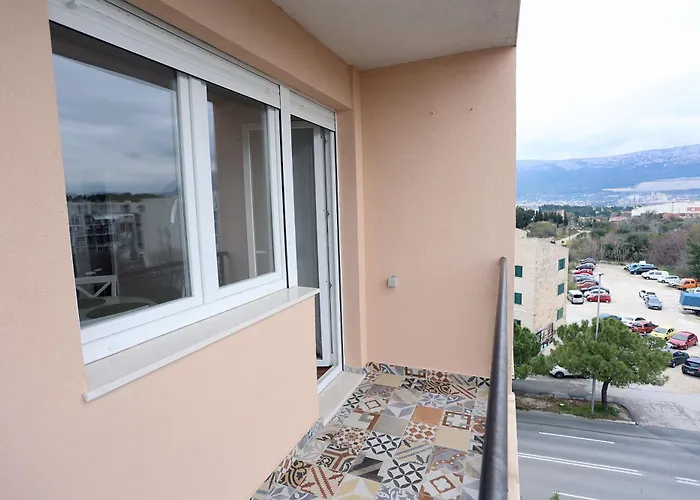 Sunsetview With Balcony Apartment Split