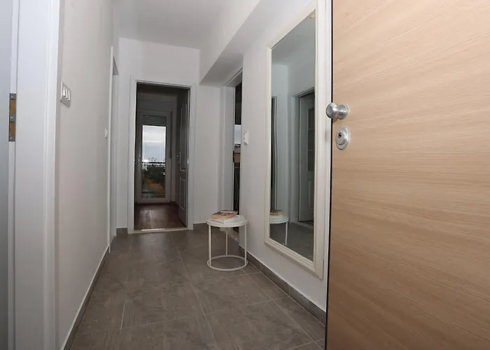 Sunsetview With Balcony Apartment Split