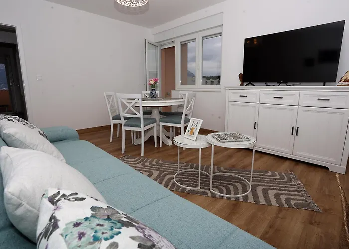 Sunsetview With Balcony Apartment Split