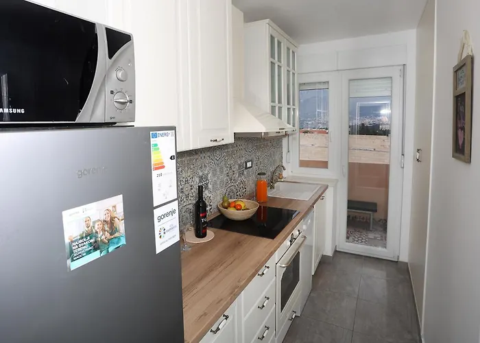 Sunsetview With Balcony Apartment Split