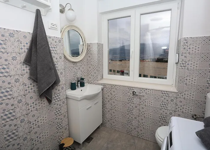 Sunsetview With Balcony Apartment