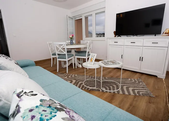 Sunsetview With Balcony Apartment *